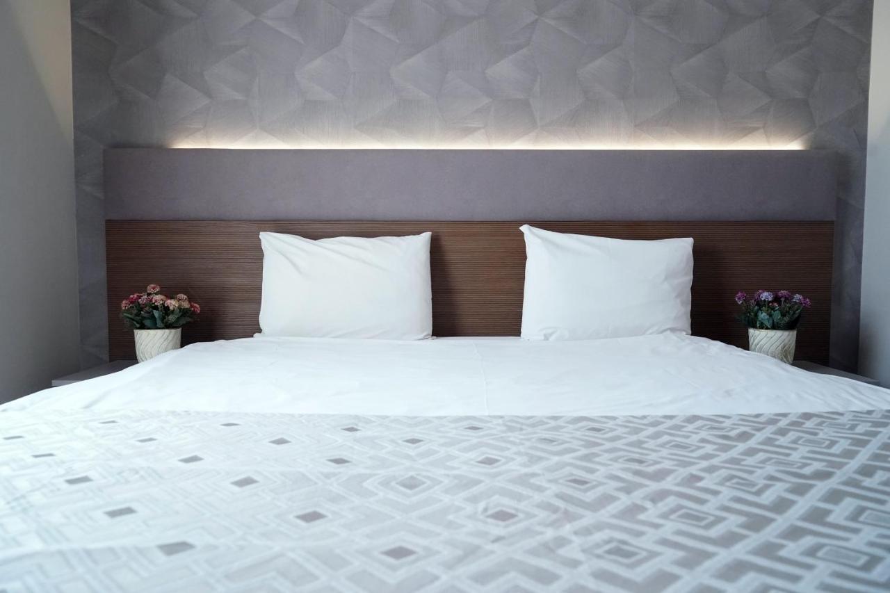 Niconya Port Suite&Hotel Istanbul Bagian luar foto